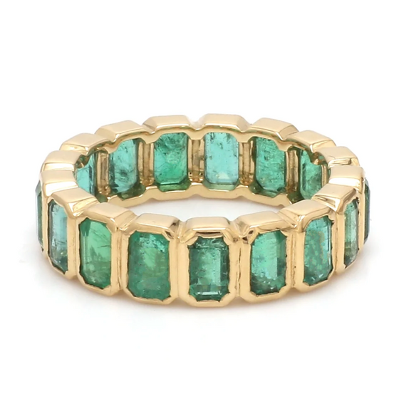 EMERALD BEZELED ETERNAL RING