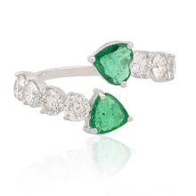  TWIN EMERALD HEARTS WRAP RING